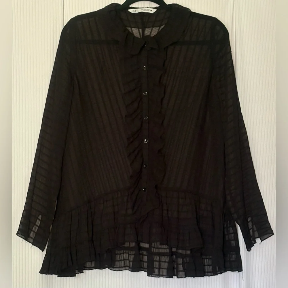 Zara Ruffled Textured Weave Long Sleeve Button Down Blouse Black Medium - Picture 2 of 15